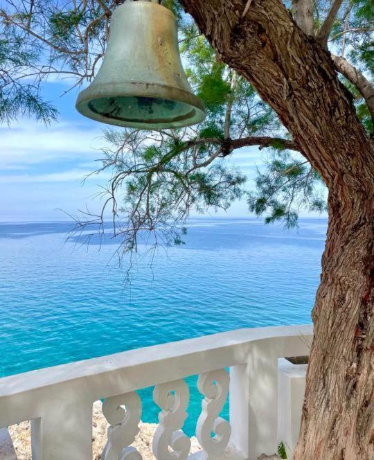 Enilion Luxury Suites Kyra Panagia Exterior photo